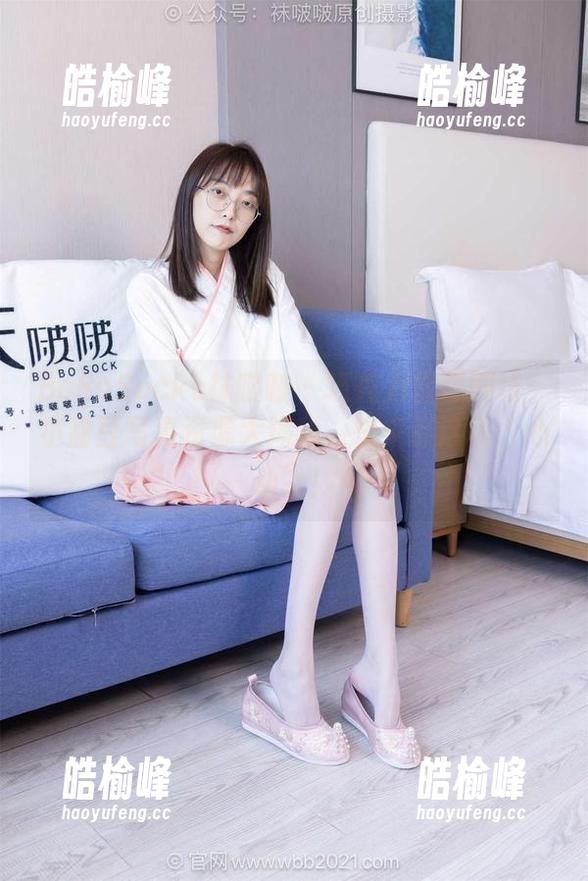 BoBoSocks袜啵啵-小甜豆 BoBoSocks袜啵啵 - 巧克力蛋糕剧场:小甜豆写真资源大揭秘,快来看这场“心动”!
