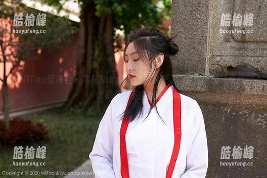 MiiTao蜜桃社 - 木楠Nan的红裙图集来了，点一下就能收藏，谁说免费不能疯狂！