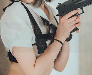 Natsuko夏夏子清纯写真，原图中那一丝不经意的可爱