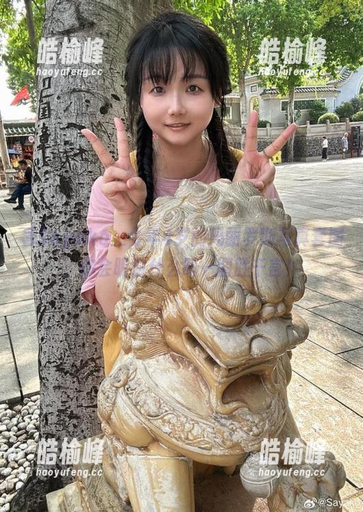 看Sayako＿今年4岁的玛丽罗斯写真套图，你会明白什么叫一图胜千言！