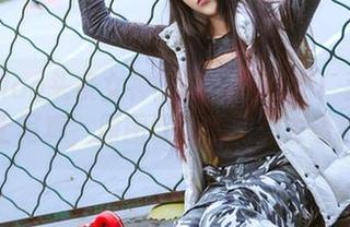TouTiao头条女神 - 哎呦不错哦！张蓝欣护士写真，原图让人瞬间想去看病！