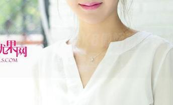 UGirls尤果网 - 看K8傲娇萌萌在办公室的日常，原图不只是图