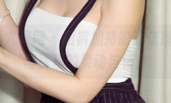 UGirls尤果网 - 短裤加持的乔依琳，私房写真里的灵动与俏皮