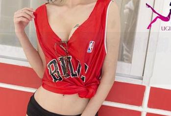 UGirls尤果网 - 这里有乔依琳的御姐写真集，资源别客气！