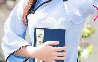 UGirls尤果网 - 尹菲的超级毛衣美图：写真里藏着解压秘籍！