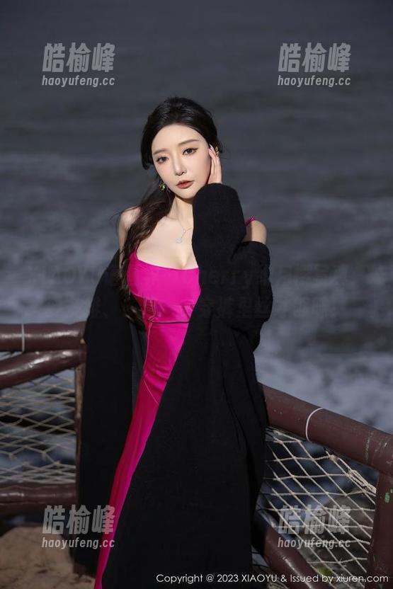 XIAOYU语画界-Cherry绯月樱 XIAOYU语画界 - Cherry绯月樱写真:要多绯、多月、多穿裤里丝才够味!