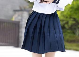 XIAOYU语画界 - 在瑜伽垫上迷失自我的允儿Claire,图包能否带你找到归属感?
