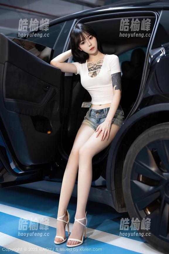 XIAOYU语画界-苏曼兮 XIAOYU语画界 - 苏曼兮黑丝图册:最新释出,瞬间抓住你的心,仿佛有什么在暗示