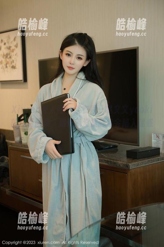 Xiuren秀人网 - 连衣裙—林文文yooki的免费图集，别说我没提醒你会陷入迷惑！