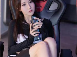 Xiuren秀人网 - 次元壁破了！王馨瑶Yanni的“毛衣”原图，我的眼睛不够用了