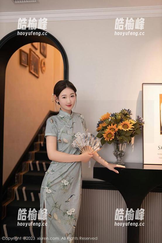 Xiuren秀人网-糯米NM Xiuren秀人网 - 原图:糯米NM与泳池的那些优雅瞬间,图册里能不能再添点火热?