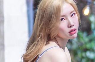 Yebin(전예빈)的裸足精选，简直是视觉的轻柔拥抱