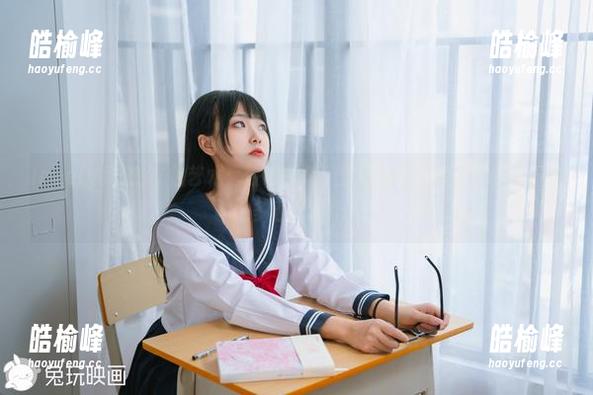 lovely呆玄 lovely呆玄的T恤艺术:凌波合集,壁纸化身日常,让你忍不住多看几眼!