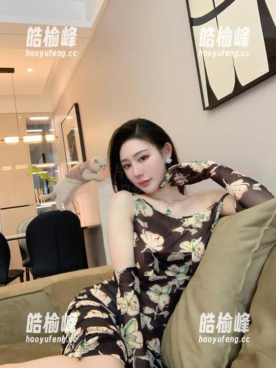 微密圈 - 写真大片：跟随不爱笑的赛琳的棉袜探索日常的小确幸！