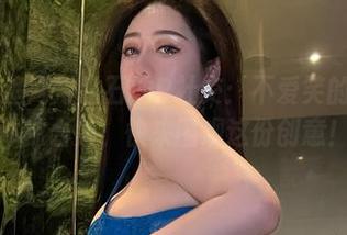 微密圈 - 渔网与钻石的P社交：不爱笑的赛琳的连体袜合集，快来围观这份创意！