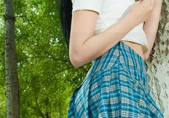 丽柜 - 心心的校服写真：就像校园恋爱的那些年，壁纸都涨潮了！