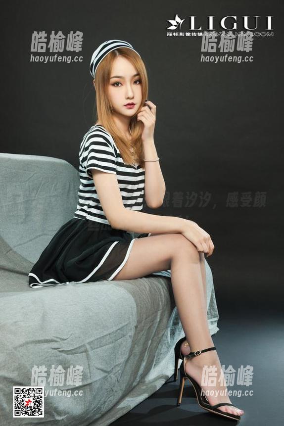 丽柜-汐汐 丽柜 - 私房美图之旅:跟着汐汐,感受颜丝的无重力走秀!