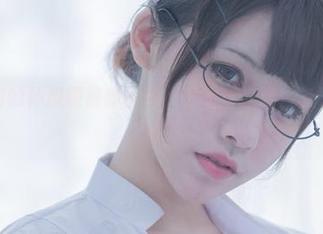 你十七鸽的体操服最新图集，看看这身姿，多了些小心机…