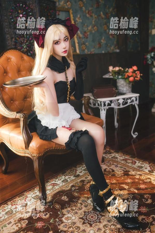 南桃Momoko 跟随南桃Momoko的黑丝精灵:这组作品集原图绝对不容错过!