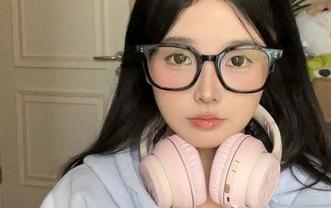 微密圈 - 起底卡通百科老王：面罩下的秘密，高清壁纸唤醒无尽幻想！