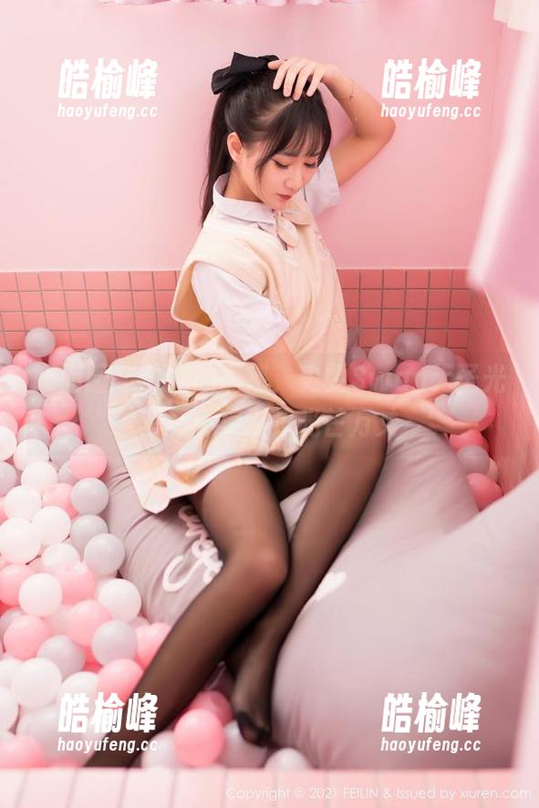 嗲囡囡 - 红裙的诱惑，史雯Swan无圣光写真：美不是光芒万丈