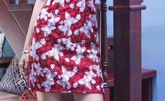 头条女神 - 张梓柔的体操服写真集，高清中埋藏的小惊喜看这里！