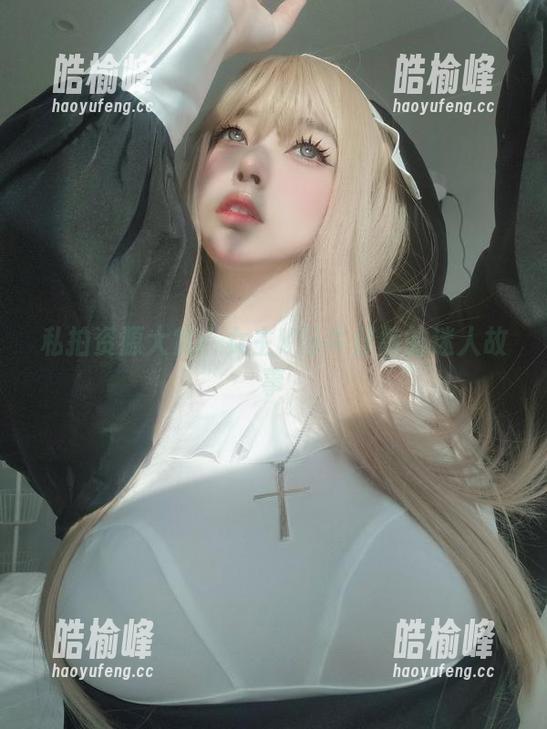 女主K 私拍资源大赏:女主K与牛仔裤的迷人故事