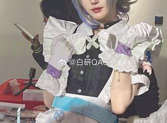 妖君白研的JK私房原图，居然还有这操作？太天真了！