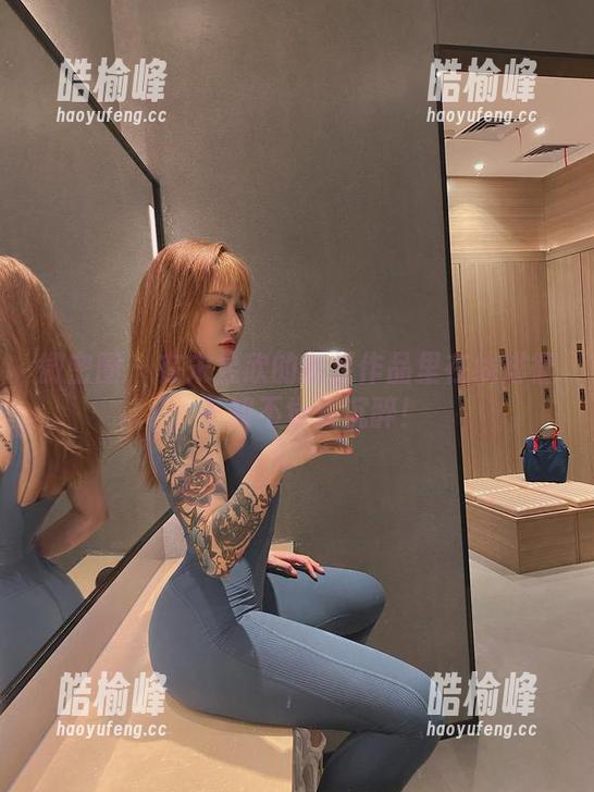 宋昱欣 微密圈 - 在宋昱欣的美足作品里在线徘徊,不知不觉就沉醉!