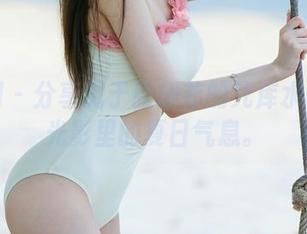 尤果网 - 分享属于张栩菲的死库水图集：光影里的夏日气息。