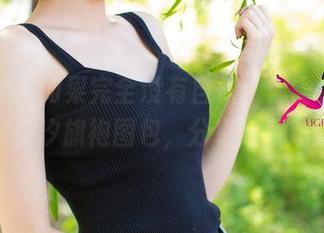 尤果网 - 如果完全没有自信，你需要这个颜美汐旗袍图包，分享给我吧。