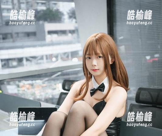 拍的就是“巧克力小圆面包”，而女神的写真作品又带来怎样的惊喜，真让人期待！