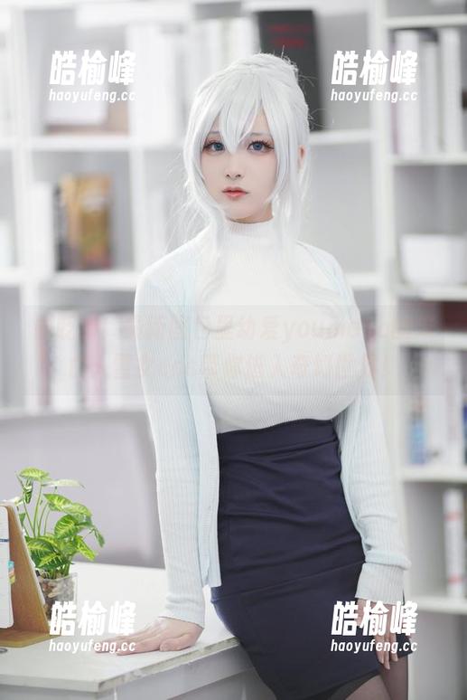 幼爱youmeko 别眨眼!最新图包里幼爱youmeko的未亡人雪女cos带你进入奇幻世界!