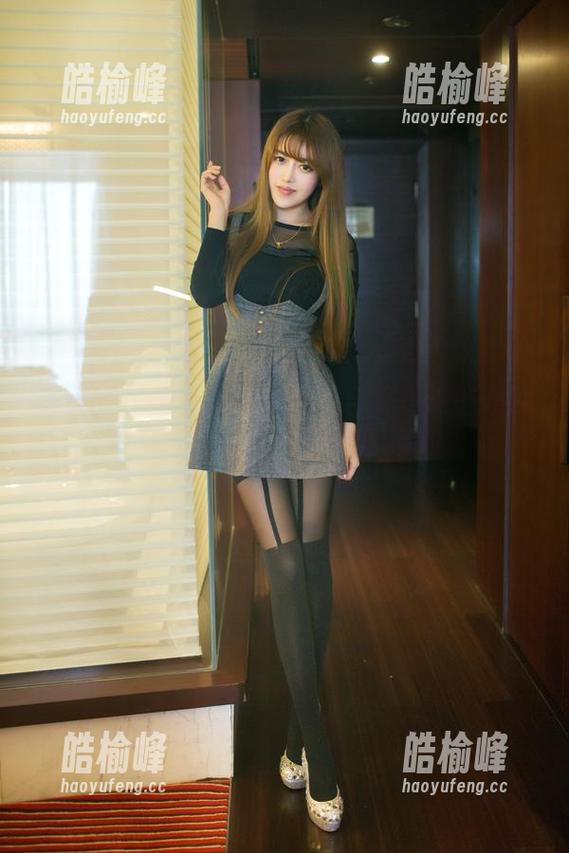 推女郎-王依萌 推女郎 - 王依萌裸足写真合集:这些照片会让你对脚有新的认识