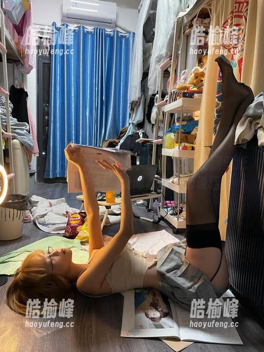 微密圈 - 高清无欲无求的推土君长腿壁纸，腿美到不行，瞬间心动，别说话了