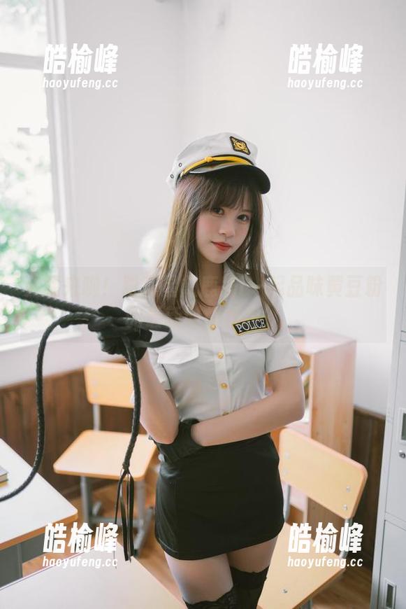 星黛鹿鹿i 资源来啦!跟随星黛鹿鹿i一起品味黄豆粉的最新时尚线路!