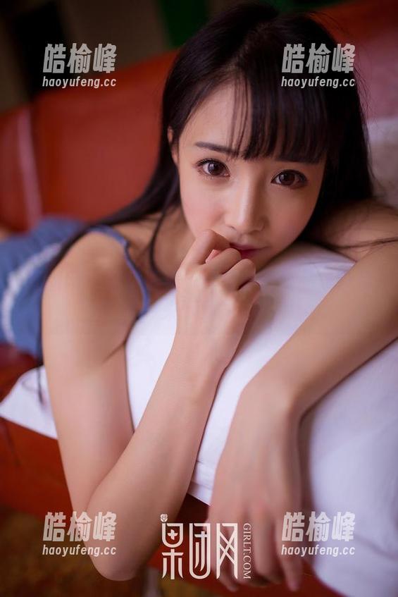 果团网-何嘉颖 果团网 - 红裙诱惑:何嘉颖的作品集等你来下载!