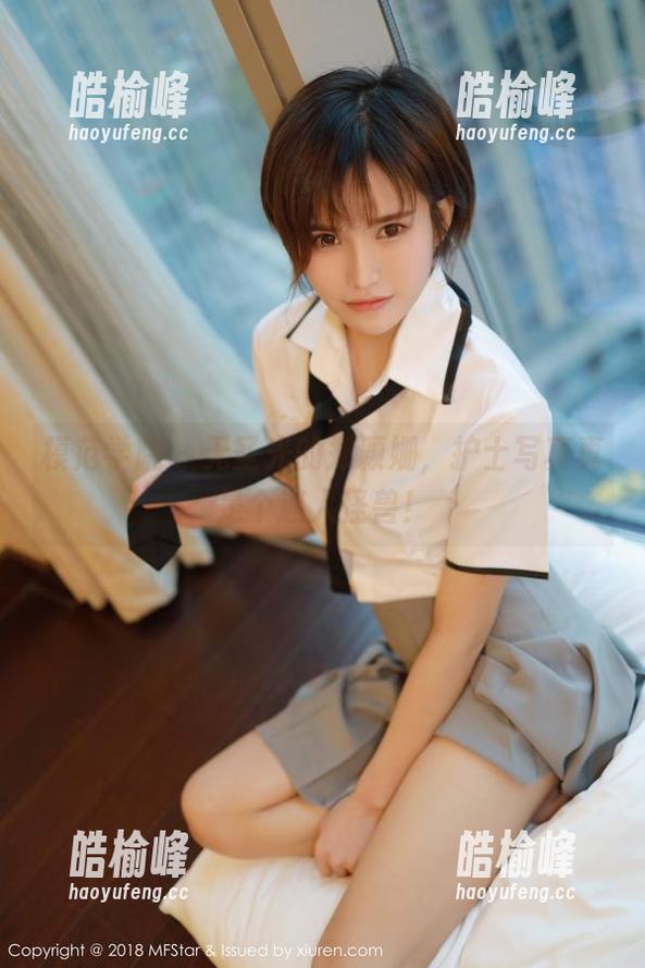 模范学院 - 无圣光的郑颖姗，护士写真真是个迷人怪兽！