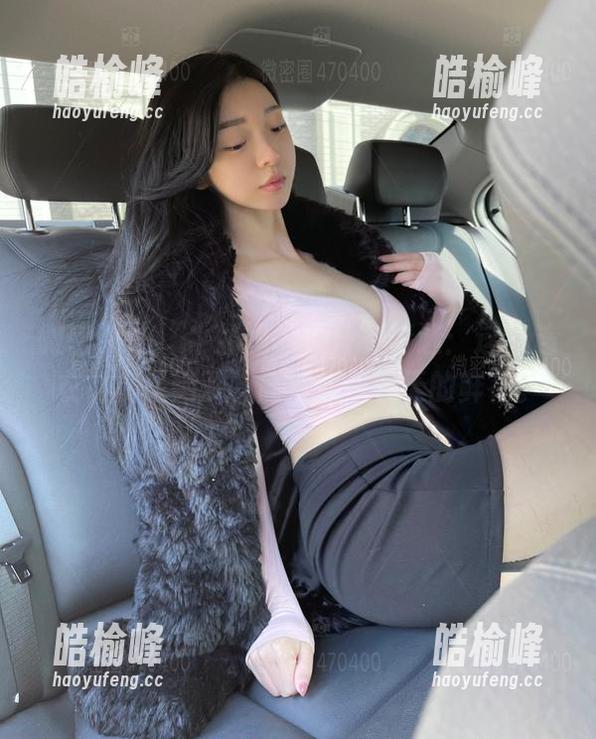 牛奶里的果汁 微密圈 - “牛奶里的果汁”精选:这套连衣裙真是绝了,简直像是春天的鲜花。