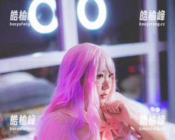 甜糖大魔王 甜糖大魔王+粉色兔兔=无圣光套图中的奇妙幻想!
