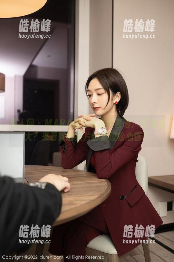 秀人网 - MARA酱的礼服大冒险：压力太大？来看她的照片合集放松心情！