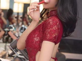 秀人网 - 跟随YOYO苏小苏，油亮写真集带你体验光滑人生，分享快乐！