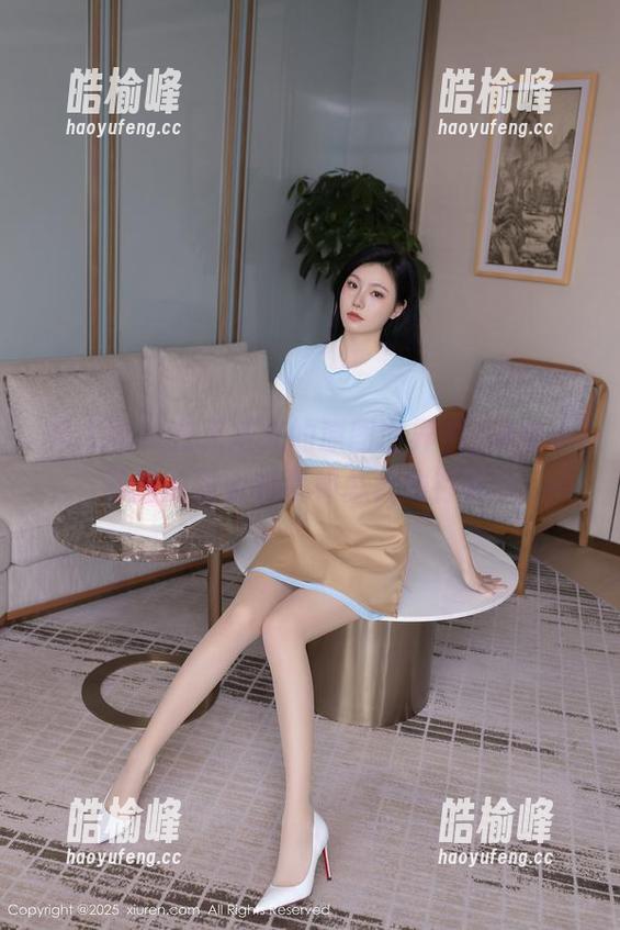 秀人网 - 在无圣光的原图世界中，e宝小野猫的职业装是种怎样的存在？