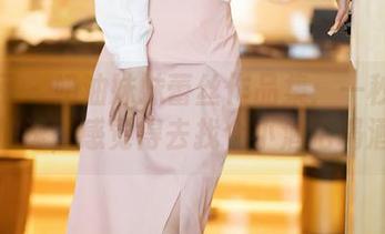 秀人网 - 奶油妹妹蕾丝作品集：一秒让你心跳加速，感觉得去找个小酒吧喝酒了。