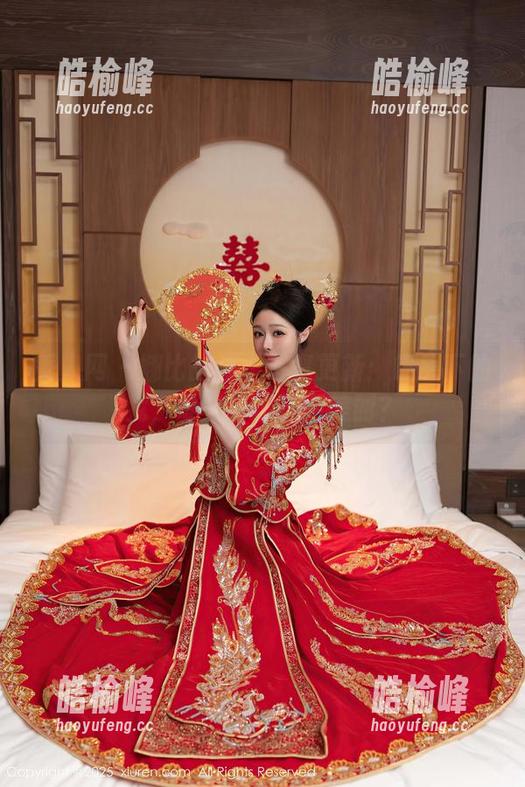 秀人网 - 娜比的海边写真更新：镜头下的我，谁来解锁这副美丽？