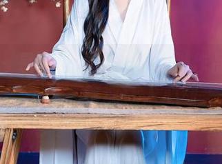 秀人网 - 是小逗逗的私房美脚作品：即便不说，也能让人心动