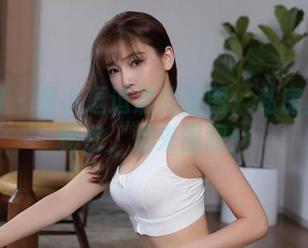 秀人网 - 是小逗逗清纯美图：私房里的小秘密，快来围观！