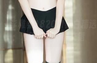 秀人网 - 李雅柔182CM黑白精选写真集:心跳间的光影交错