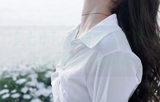 秀人网 - 美七mia的职业装写真-看她如何用资源撩动你的心