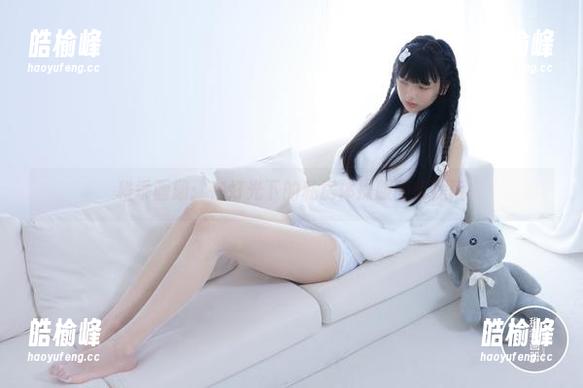 稚乖画册：在灯光下的私房体操服图集探险
